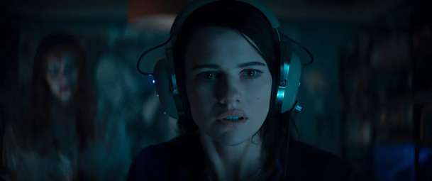 Smrtelné zlo: Probuzení – Nový trailer srší pochvalami od kritiků | Fandíme filmu