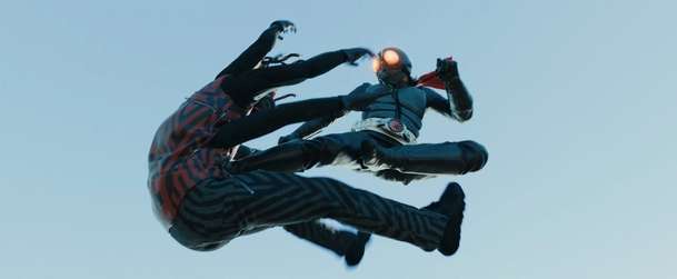 Shin Kamen Rider: Akční šílenost v traileru strká všechny superhrdiny do kapsy | Fandíme filmu