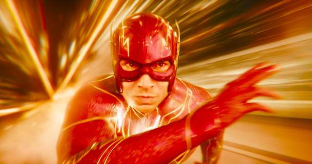 The Flash: I nejnovější upoutávka je zaměřená na Batmanův návrat | Fandíme filmu