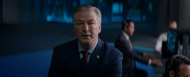 97 Minutes: Alec Baldwin řeší únos letadla | Fandíme filmu