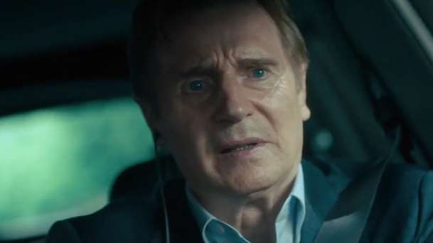 Retribution: Liam Neeson musí řídit nebo vybuchne – dva trailery | Fandíme filmu