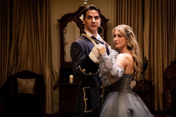 Cinderella’s Revenge: V krvavém zpracování Popelky zatouží hrdinka po pomstě | Fandíme filmu