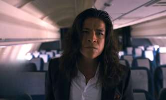 In Flight: Hrdinka se po party probudí v neznámém letadle | Fandíme filmu
