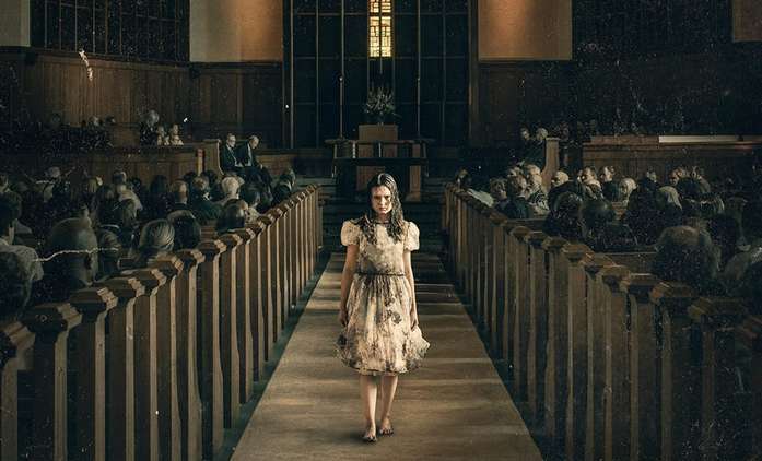 Vymítač ďábla: Znamení víry – Nový trailer nepříjemně leze pod kůži | Fandíme filmu