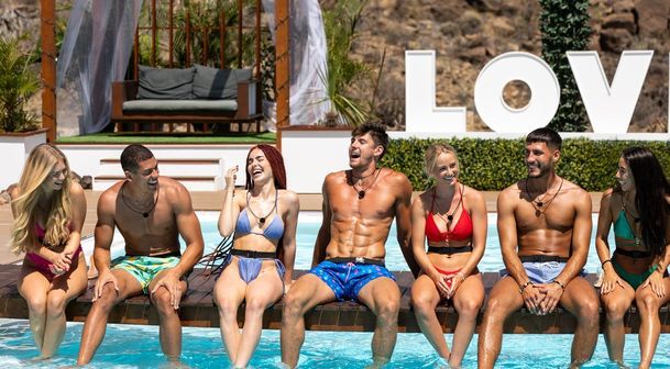 Recenze: Love Island 3 - Detaily se zlepšují, velké problémy dál zůstávají | Fandíme serialům