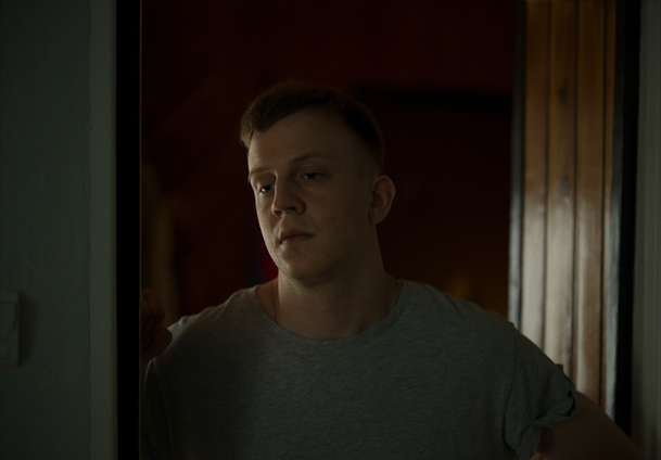 Chléb a sůl: Náladovka ze sídláku se blíží do našich kin | Fandíme filmu