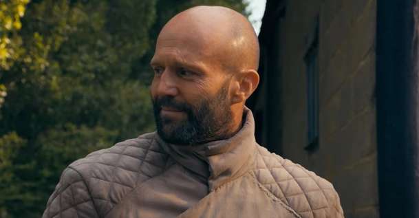 The Beekeeper: Jason Statham v natřískaném traileru likviduje všechny kolem | Fandíme filmu