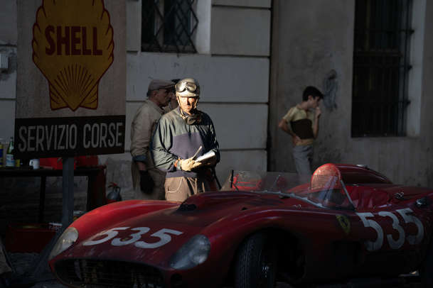 Ferrari: Krátký film o filmu představuje smrtící závod | Fandíme filmu