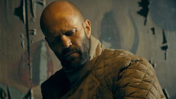 The Beekeeper: Jason Statham vytříská zástup pohůnků v nové upoutávce | Fandíme filmu