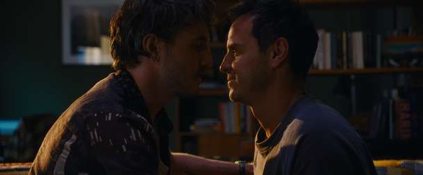 All of Us Strangers: Andrew Scott září v romantickém dramatu plném fantazie | Fandíme filmu