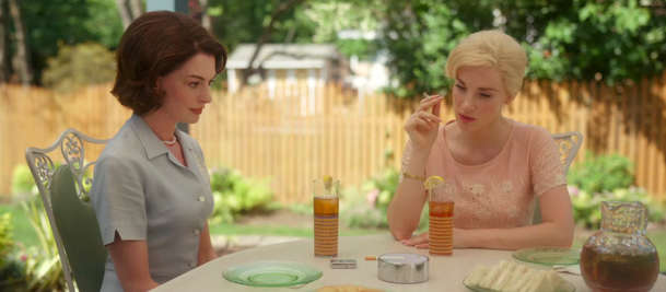 Mothers' Instinct: Hathaway a Chastain rozehrají psychologickou válku matek | Fandíme filmu