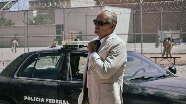 Wanted Man: Dolph Lundgren chrání svědkyni před zkorumpovanými agenty | Fandíme filmu