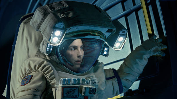Konstelace: Noomi Rapace rozkrývá skrytou pravdu o vesmírných letech | Fandíme serialům