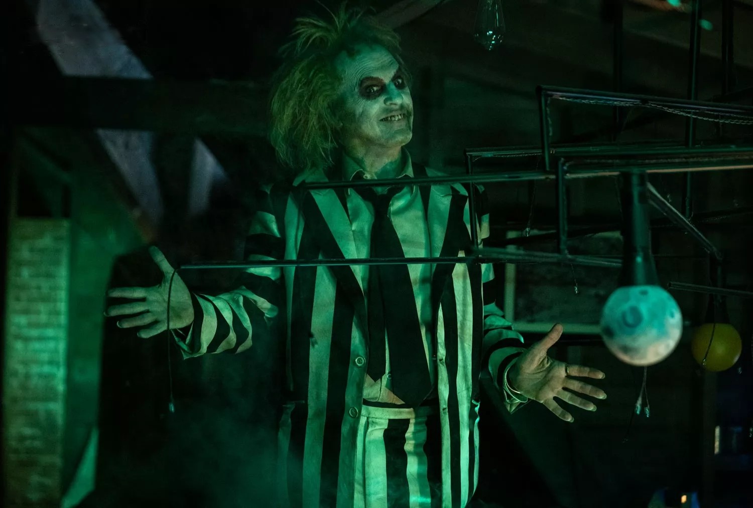 Beetlejuice Beetlejuice: Vyšinutý bubák se vrací – první fotky a podrobnosti