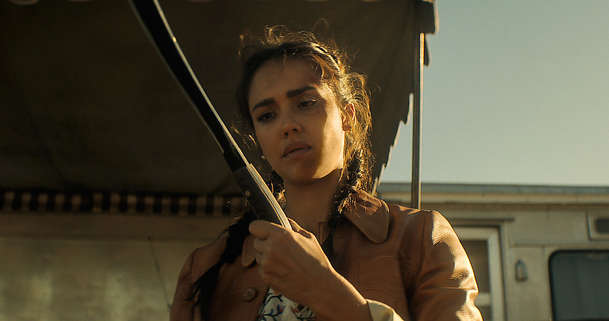 Tvrdá odplata: Jessica Alba řádí s nožem v novém akčním thrilleru | Fandíme filmu