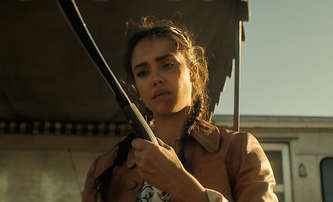 Tvrdá odplata: Jessica Alba řádí s nožem v novém akčním thrilleru | Fandíme filmu