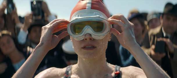 Dívka a moře: Krátký film o filmu přibližuje zlomovou sportovní událost | Fandíme filmu