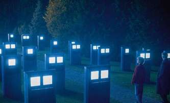 The Shrouds: Bizarní pohřební rituál v prvním teaser traileru | Fandíme filmu