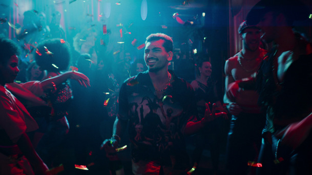 Kaos: Jeff Goldblum jako Zeus brzy dorazí na Netflix | Fandíme serialům