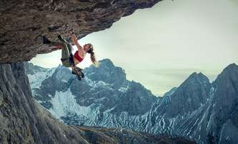Cliffhanger: Remake jsme ještě ani neviděli a už se chystá pokračování | Fandíme filmu