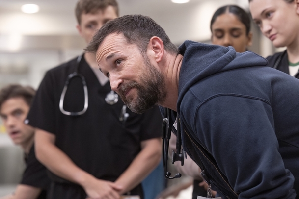 Urgent: Noah Wyle z Pohotovosti opět v lékařském seriálu | Fandíme serialům