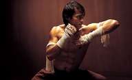 Muay Thai Trilogy: Tony Jaa v nové akční sci-fi cestuje časem | Fandíme filmu