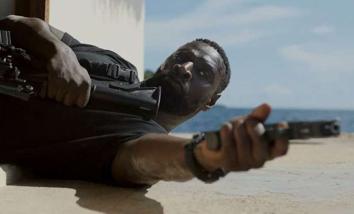 Shadow Force: Agenti prchají před vlastními kolegy v prvním traileru | Fandíme filmu