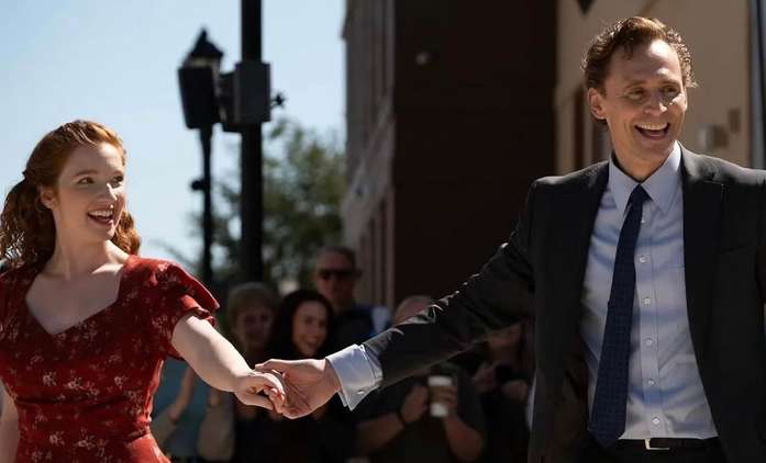 Chuckův život: Prožijte s Tomem Hiddlestonem život pozpátku v nové ukázce | Fandíme filmu