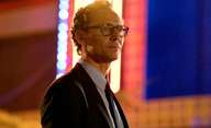 Chuckův život: Tom Hidleston v thrilleru vyprávěném odzadu dopředu | Fandíme filmu
