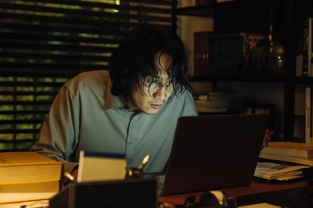 Karma: Hvězdy Hry na oliheň v novém kriminálním thrilleru od Netflixu | Fandíme serialům