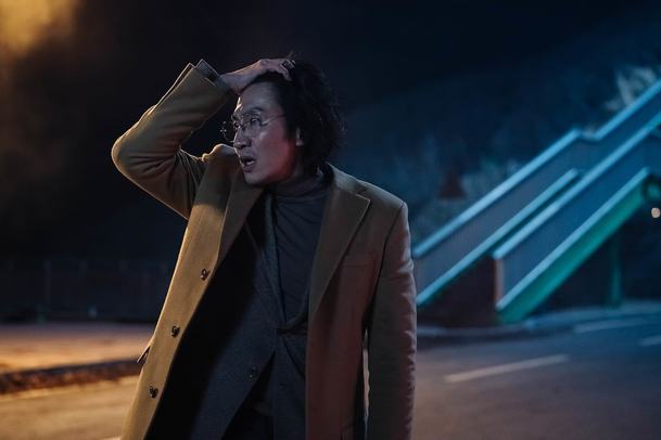 Karma: Hvězdy Hry na oliheň v novém kriminálním thrilleru od Netflixu | Fandíme serialům