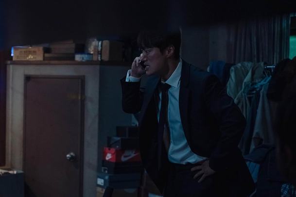 Karma: Hvězdy Hry na oliheň v novém kriminálním thrilleru od Netflixu | Fandíme serialům