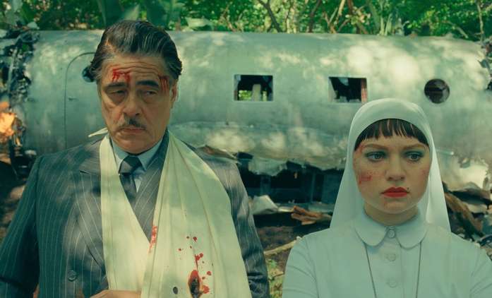 Fénické spiknutí: Jeptiška pátrá, kdo konstantně zkouší zabít jejího bohatého otce | Fandíme filmu