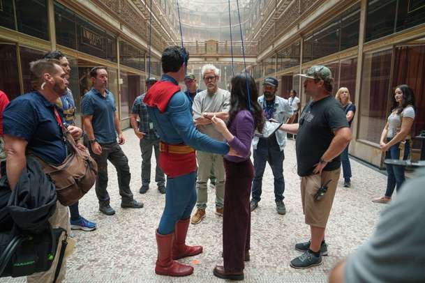 Superman: Nová upoutávka je plná superhrdinů | Fandíme filmu