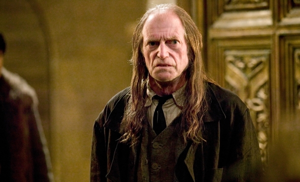Harry Potter: Seriál oficiálně obsadil 6 dospěláků z Bradavic | Fandíme serialům