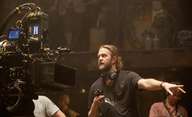 Filmař Carl Rinsch rozházel cizí miliony za blbosti a hrozí mu doživotí | Fandíme filmu