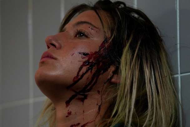 Zběsilá láska: V kriminálním thrilleru láska povznáší i bolí - už brzy v kině | Fandíme filmu