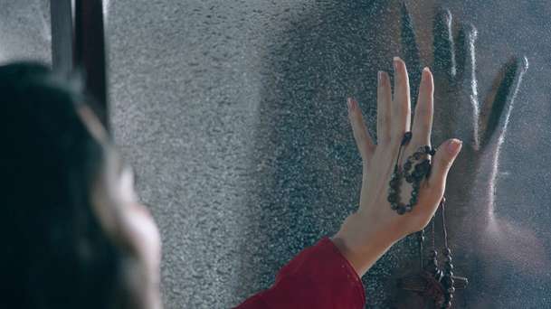 Rosario: Prokletí - V českých kinech bude strašit tělo zesnulé babičky | Fandíme filmu