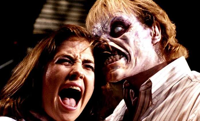 Evil Dead Burn - Známe datum premiéry dalšího hororu | Fandíme filmu