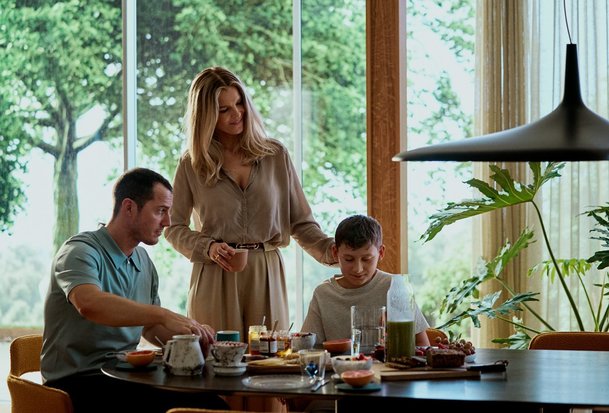 Niterná tajemství: Netflix novinka vyšetřuje špinavá tajemství v bohaté čtvrti | Fandíme serialům