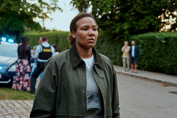 Niterná tajemství: Netflix novinka vyšetřuje špinavá tajemství v bohaté čtvrti | Fandíme serialům