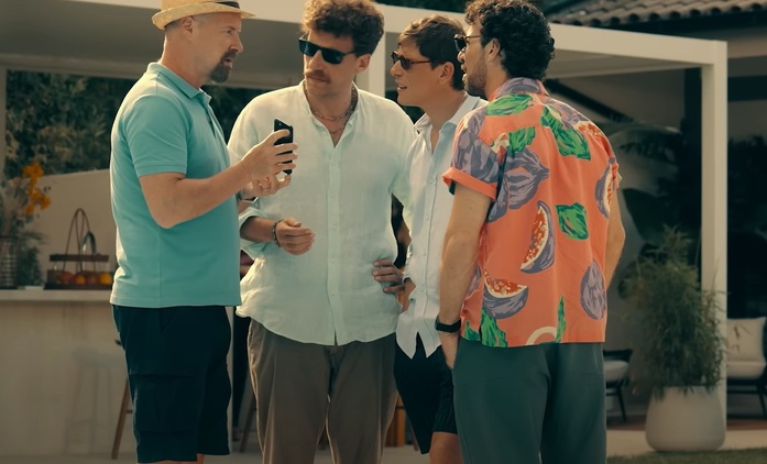 Opravdoví chlapi: V komedii od Netflixu čelí staromódní týpci moderní době | Fandíme seriálům