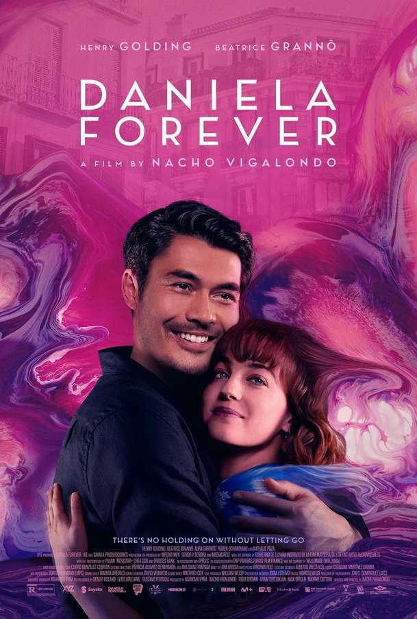 Daniela Forever: Trailer představuje sci-fi romanci, kde smrt neznamená konec | Fandíme filmu