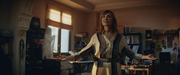 Daniela Forever: Trailer představuje sci-fi romanci, kde smrt neznamená konec | Fandíme filmu