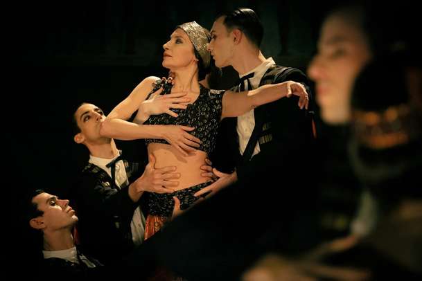 Bolero: Životopisný snímek plný vášně a hudby dorazí za pár dní do kin | Fandíme filmu