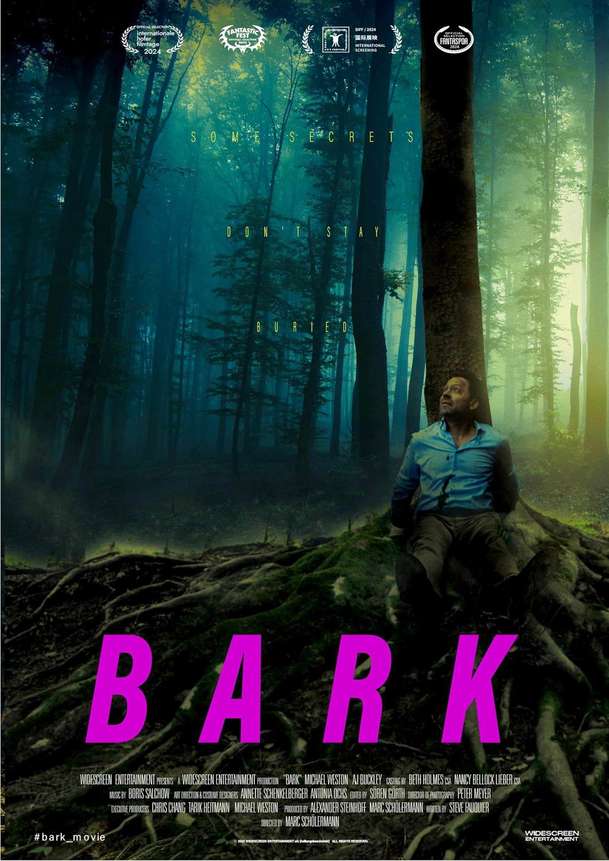 Bark: Ve znepokojivém thrilleru je muž připoutaný ke stromu a neví proč | Fandíme filmu
