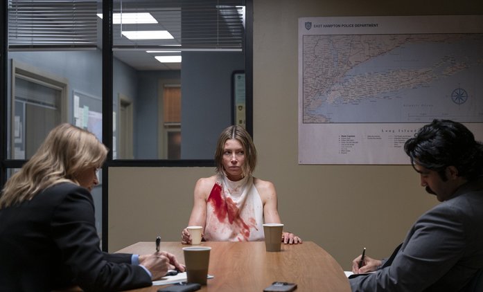 Ta lepší z nás: Sestry Jessica Biel a Elizabeth Banks vyšetřují vraždu | Fandíme seriálům