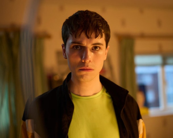 What It Feels Like For A Girl: Dospívat jako transgender v dělnické čtvrti je drsná výzva | Fandíme serialům