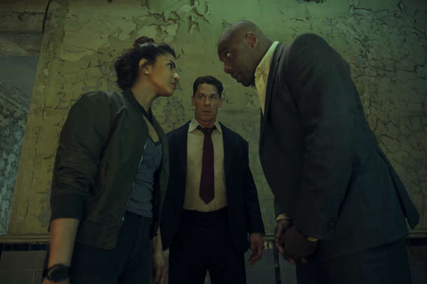 Hlavy státu: Idris Elba a John Cena vše rozstřílí na kaši – nový trailer | Fandíme filmu