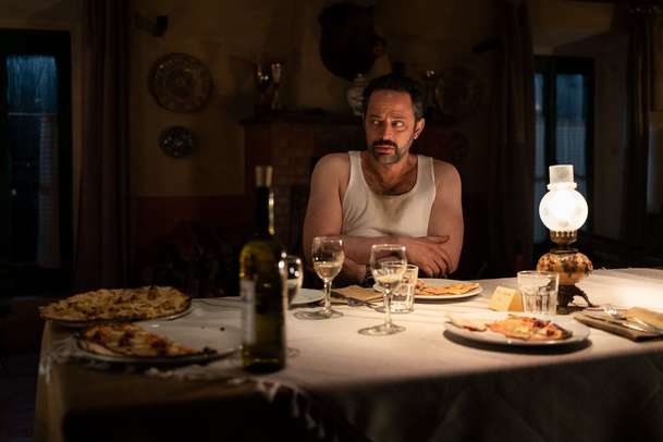 I Don't Understand You: V černé komedii si pár nešťastným zabitím nechce zkazit dovolenou | Fandíme filmu